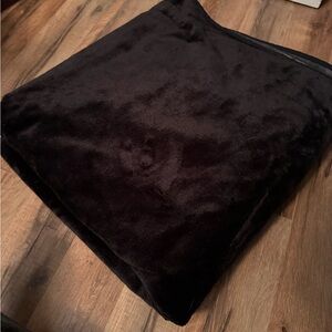 Black Furniture Cover Blanket (Waterproof)